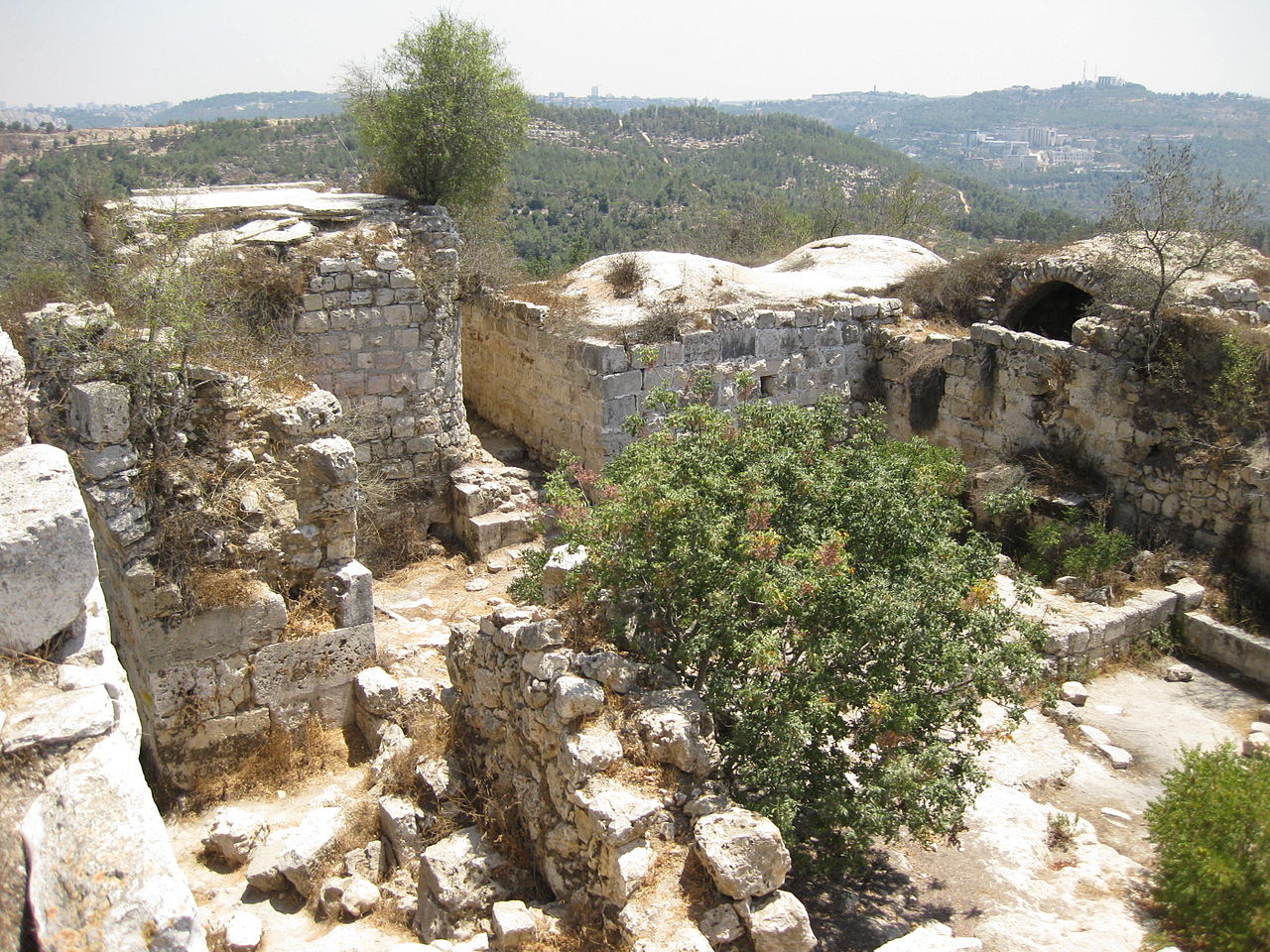 Belmont Castle (Suba / Tzova)